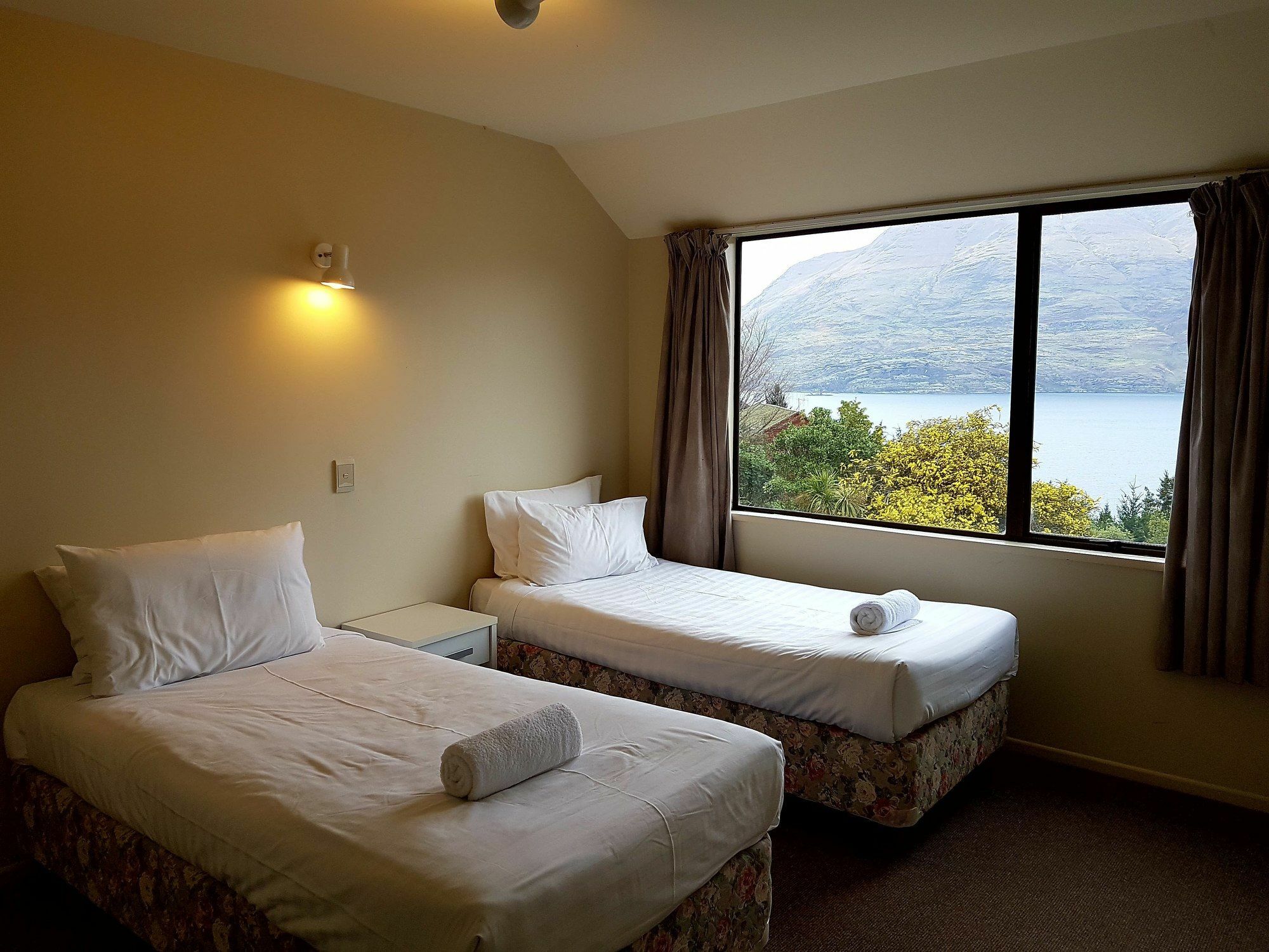 Queenstown Lakeview Holiday Home-5Mins To Town Eksteriør billede