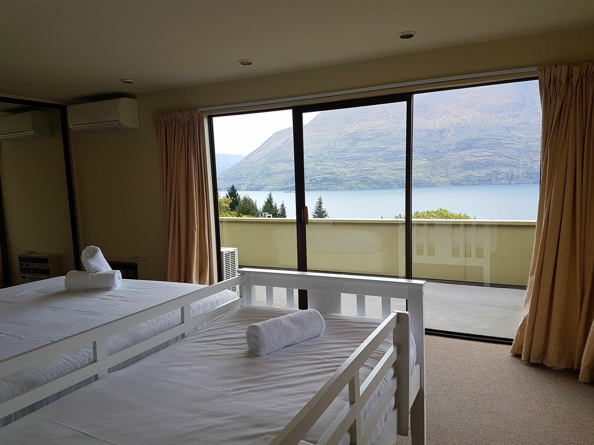 Queenstown Lakeview Holiday Home-5Mins To Town Eksteriør billede
